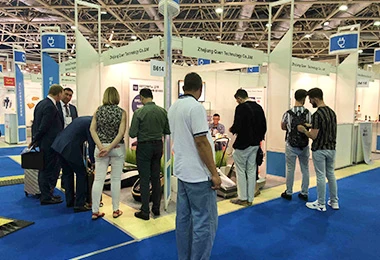 QUEN booth at a global trade fair with professional buyers